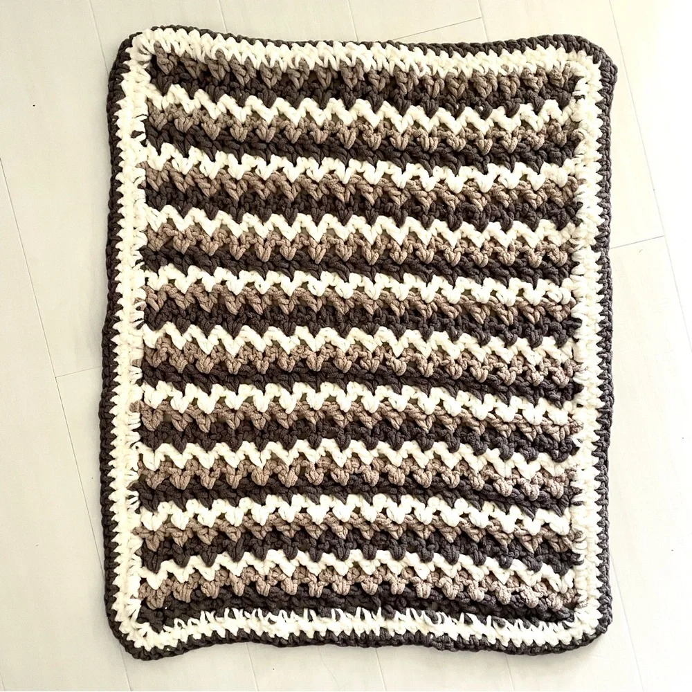 NEW Handmade Crochet Blanket Baby Pet Soft Cuddly Gray Cream Neutral, 30” x 25”